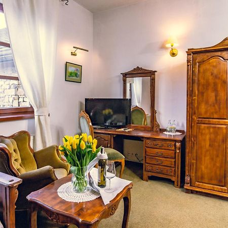 Folwark Stara Winiarnia Hotel Mszana Dolna Luaran gambar