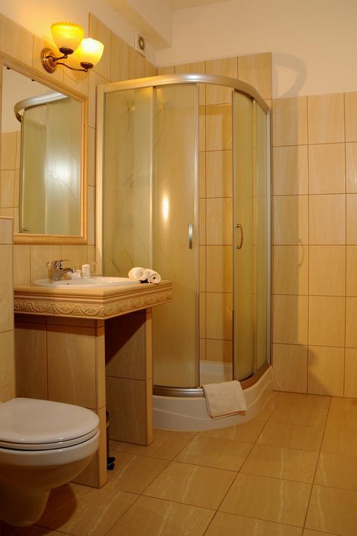 Folwark Stara Winiarnia Hotel Mszana Dolna Bilik gambar