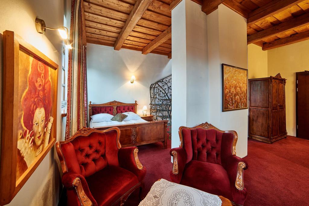 Folwark Stara Winiarnia Hotel Mszana Dolna Luaran gambar
